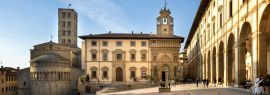 Lais Puzzle - Arezzo: Piazza Grande der Hauptplatz der Stadt Arezzo, Toskana, Italien, Panorama - 1.000 Teile
