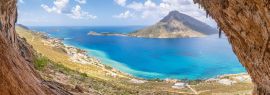 Lais Puzzle - Die berühmte "Grande Grotta", eines der beliebtesten Klettergebiete auf der Insel Kalymnos, Griechenland. Im Hintergrund die Insel Telendos, Panorama - 1.000 Teile