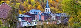Lais Puzzle - Blick auf den Fluss Vesdre und die Kirche Saint Francois Xavier in der belgischen Stadt Chaudfontaine, Wallonien, Panorama - 1.000 Teile