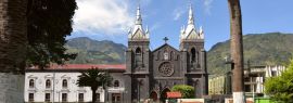 Lais Puzzle - Kirche der Jungfrau des Heiligen Wassers (Nuestra Señora del Agua Santa), Baños de Agua Santa, Ecuador, Panorama - 1.000 Teile