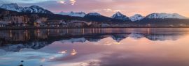 Lais Puzzle - Überblick über die Stadt Ushuaia in Argentinien bei Sonnenaufgang, Panorama - 1.000 Teile