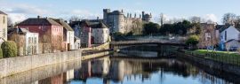 Lais Puzzle - Spiegelungen in Kilkenny, Irland, Panorama - 1.000 Teile