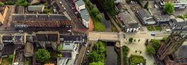 Lais Puzzle - Low-Level-Luftbild des Forth and Clyde Canal in der Stadt Kirkintilloch in Schottland, Panorama - 1.000 Teile