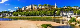 Lais Puzzle - Wahrzeichen von Frankreich - Panoramablick auf Chinon mit Königsschloss. Fluss Loire-Tal, Panorama - 1.000 Teile