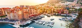 Lais Puzzle - Panoramablick auf Port de Fontvieille in Monaco. Azur-Küste. Bunte Bucht mit vielen Luxusyachten im Sonnenuntergang, Panorama - 1.000 Teile