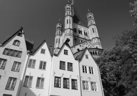 Lais Puzzle - Köln Altstadt, Deutschland in schwarz weiß - 1.000 Teile