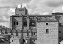 Lais Puzzle - Kathedrale von Avila in schwarz weiß - 1.000 Teile