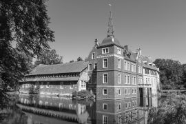 Lais Puzzle - Wasserschloss Schloss Senden in Senden, Münsterland, Nordrhein-Westfalen in schwarz weiß - 2.000 Teile