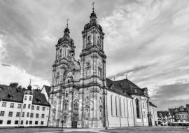 Lais Puzzle - Die Kathedrale der Abtei St. Gallen in St. Gallen. UNESCO-Welterbe in der Schweiz in schwarz weiß - 1.000 Teile