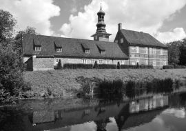 Lais Puzzle - Schloss vor Husum in schwarz weiß - 1.000 Teile