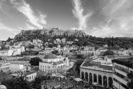 Lais Puzzle - Panoramablick auf den Monastiraki-Platz und die Akropolis bei Sonnenuntergang in Athen Griechenland in schwarz weiß - 2.000 Teile