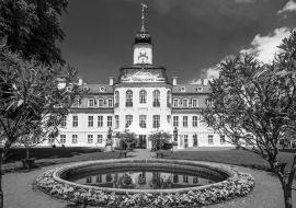 Lais Puzzle - Gohliser Schlösschen in Leipzig in schwarz weiß - 1.000 Teile