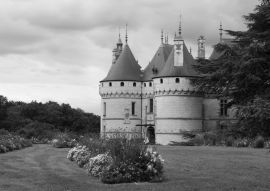 Lais Puzzle - Schloss von Chaumont - Loiretal, Frankreich in schwarz weiß - 500, 1.000 & 2.000 Teile