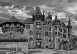 Lais Puzzle - Burg Wernigerode in schwarz weiß - 500, 1.000 & 2.000 Teile