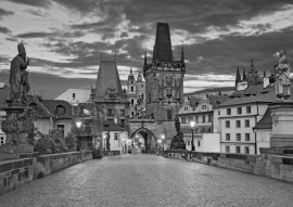Lais Puzzle - Prag in schwarz weiß - 500, 1.000 & 2.000 Teile