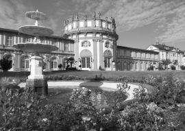 Lais Puzzle - Wiesbaden, Biebricher Schloss in schwarz weiß - 500, 1.000 & 2.000 Teile