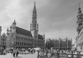 Lais Puzzle - Grand Place in Brüssel, Belgien in schwarz weiß - 1.000 Teile