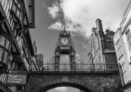 Lais Puzzle - Chester England in schwarz weiß - 1.000 Teile