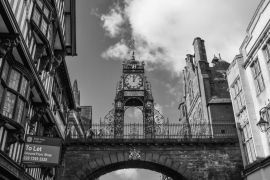 Lais Puzzle - Chester England in schwarz weiß - 2.000 Teile