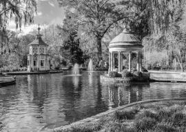 Lais Puzzle - Chinescos Teich, Prinz Garten, Aranjuez in Madrid in schwarz weiß - 500, 1.000 & 2.000 Teile