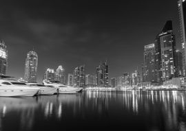 Lais Puzzle - Stadtbild von Dubai Marina bei Nacht, Vereinigte Arabische Emirate in schwarz weiß - 500, 1.000 & 2.000 Teile