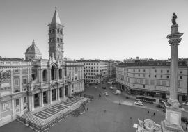 Lais Puzzle - Die Piazza Santa Maria Maggiore in Rom, Italien in schwarz weiß - 1.000 Teile