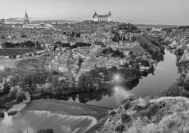 Lais Puzzle - Toledo in der Abenddämmerung mit der malerischen Biegung des Flusses Tajo in schwarz weiß - 1.000 Teile