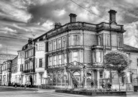 Lais Puzzle - Straße im Stadtzentrum von Southampton - England in schwarz weiß - 1.000 Teile