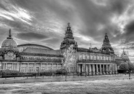 Lais Puzzle - Kelvin Hall, Glasgow in schwarz weiß - 1.000 Teile