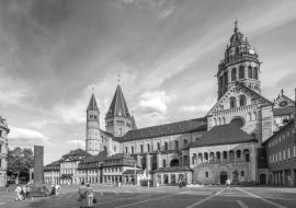 Lais Puzzle - Mainzer Dom in schwarz weiß - 1.000 Teile