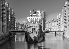 Lais Puzzle - Hamburger Speicherstadt UNESCO Weltkulturerbe in schwarz weiß - 500, 1.000 & 2.000 Teile
