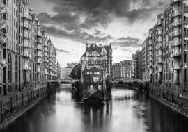 Lais Puzzle - Hamburg Speicherstadt UNESCO Weltkulturerbe in schwarz weiß - 1.000 Teile