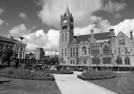 Lais Puzzle - Londonderry in Nordirland in schwarz weiß - 500, 1.000 & 2.000 Teile