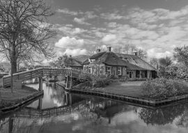 Lais Puzzle - Giethoorn in schwarz weiß - 500, 1.000 & 2.000 Teile
