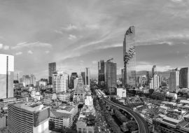 Lais Puzzle - Bangkok Cityscape Business District, Height Tower, Office, Condominium - Panoramablick mit Height Building am Nachmittag in schwarz weiß - 1.000 Teile