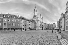 Lais Puzzle - Stadtzentrum und Rathaus - Poznan - Polen in schwarz weiß - 2.000 Teile