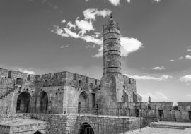 Lais Puzzle - Innenhof des Davidsturms in Jerusalem, Israel in schwarz weiß - 1.000 Teile