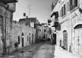 Lais Puzzle - Die Straße von Bethlehem in schwarz weiß - 500, 1.000 & 2.000 Teile