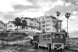 Lais Puzzle - Schöne Aussicht auf Kirribilli vom Kreuzfahrtschiff im Hafen von Sydney in schwarz weiß - 2.000 Teile