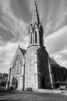 Lais Puzzle - Ein Tag in Morpeth (England) in schwarz weiß - 2.000 Teile