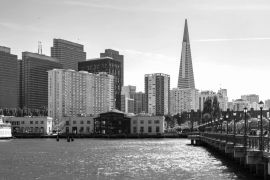 Lais Puzzle - Skyline von San Francisco mit Blick auf den Hafen in schwarz weiß - 2.000 Teile