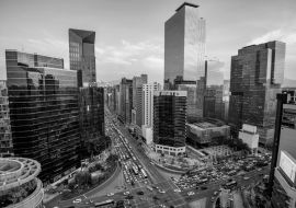 Lais Puzzle - Blick auf das Stadtzentrum am Gangnam Square in Seoul Stadt Südkorea in schwarz weiß - 1.000 Teile