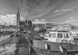 Lais Puzzle - Impression der St. Colman's Kathedrale in Cobh bei Cork, Irland in schwarz weiß - 1.000 Teile