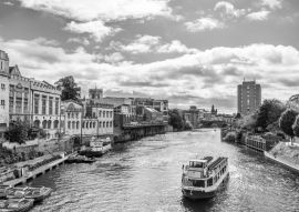 Lais Puzzle - York City mit dem Fluss Ouse in York UK in schwarz weiß - 500, 1.000 & 2.000 Teile