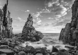 Lais Puzzle - The Pinnacles Rock, Cape Woolami, Phillip Island, Australien in schwarz weiß - 1.000 Teile