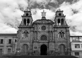 Lais Puzzle - Ibarra, Ecuador in schwarz weiß - 500, 1.000 & 2.000 Teile