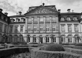 Lais Puzzle - Residenzschloss Bad Arolsen in schwarz weiß - 500, 1.000 & 2.000 Teile