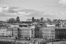 Lais Puzzle - Stadtbild von Senat und Synode in St. Petersburg, in Russland in schwarz weiß - 2.000 Teile