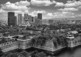 Lais Puzzle - Stadtbild von oben auf die Stadt Osaka und die Burg von Osaka in schwarz weiß - 1.000 Teile