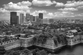 Lais Puzzle - Stadtbild von oben auf die Stadt Osaka und die Burg von Osaka in schwarz weiß - 2.000 Teile